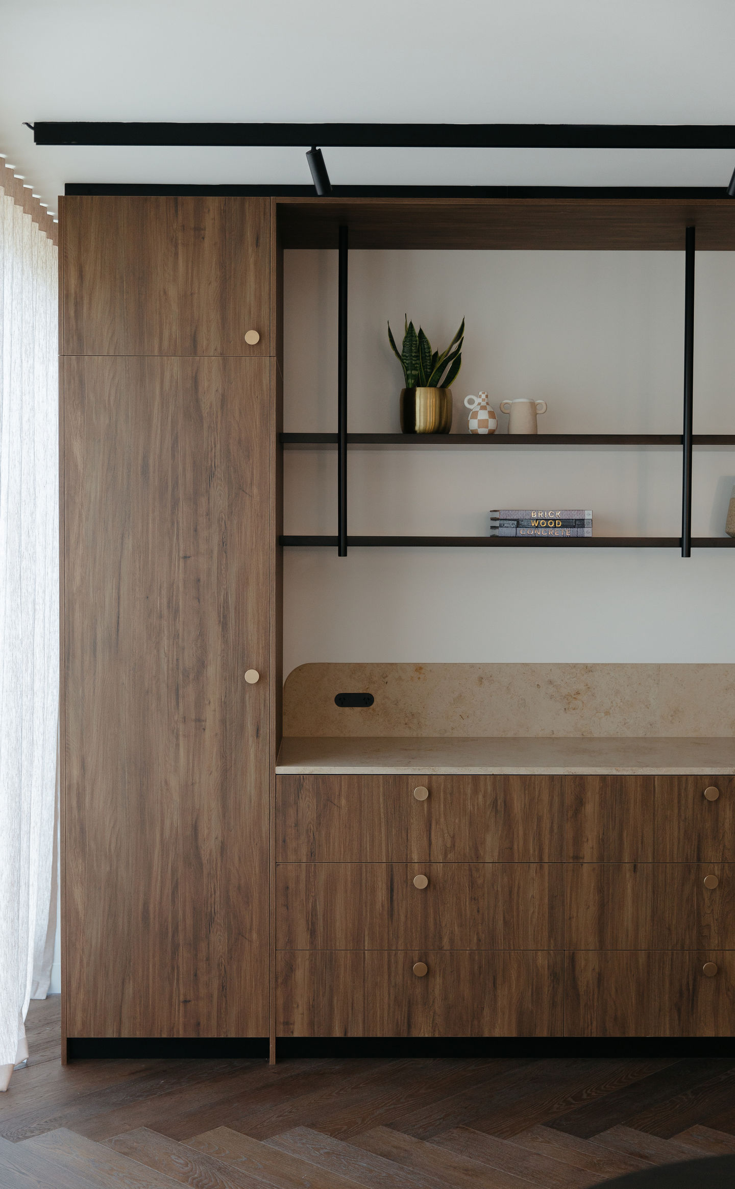 Simple AUBE 2020 11 Nov 10 0770