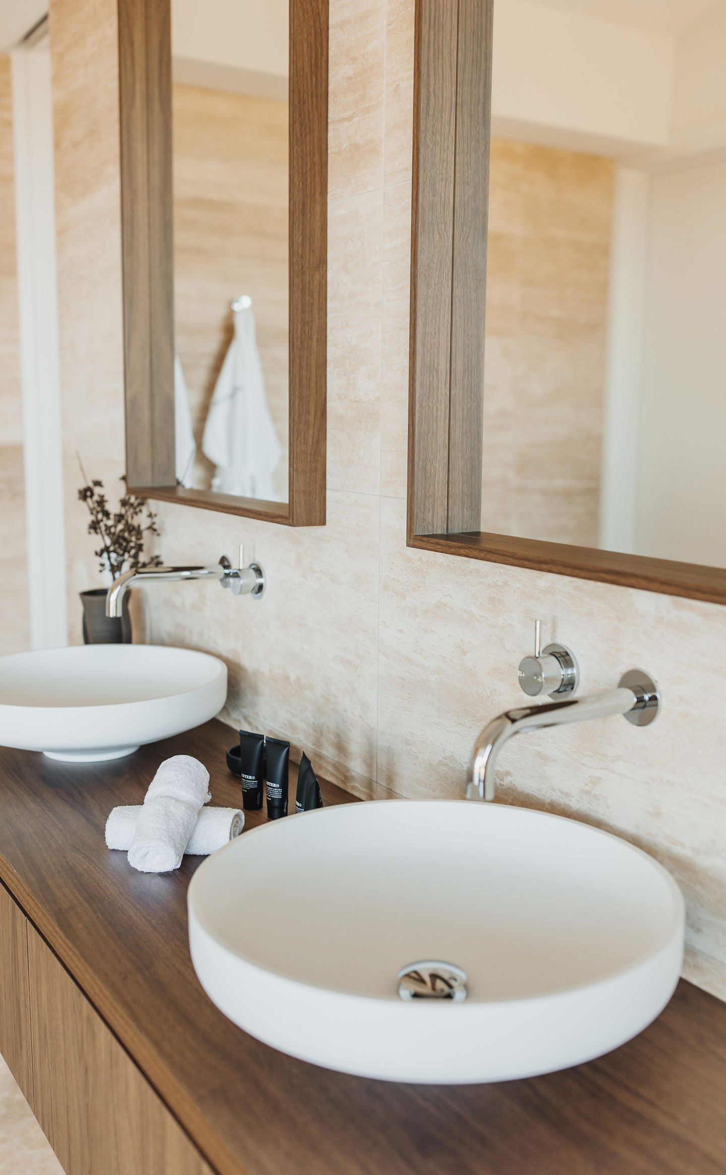 New Stowaways 75 of 502