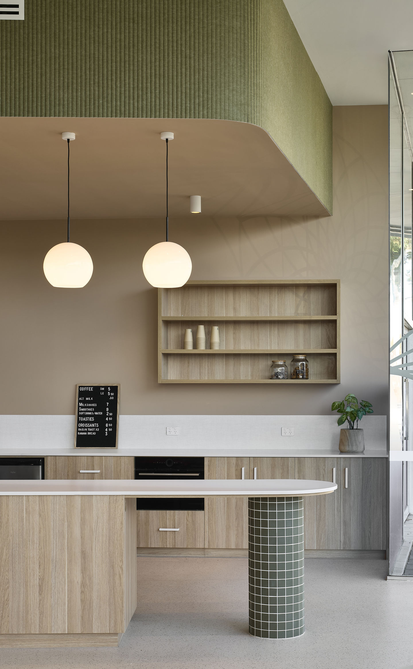 Aube MS Society High Res 14